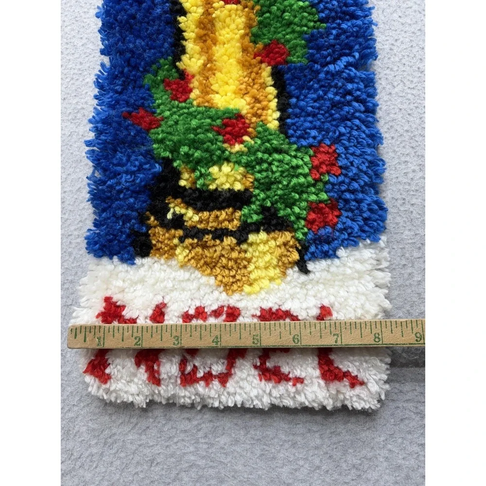 Vintage Handmade Latch Hook Noel Christmas Banner Wall Hanging Lamp Post Decor